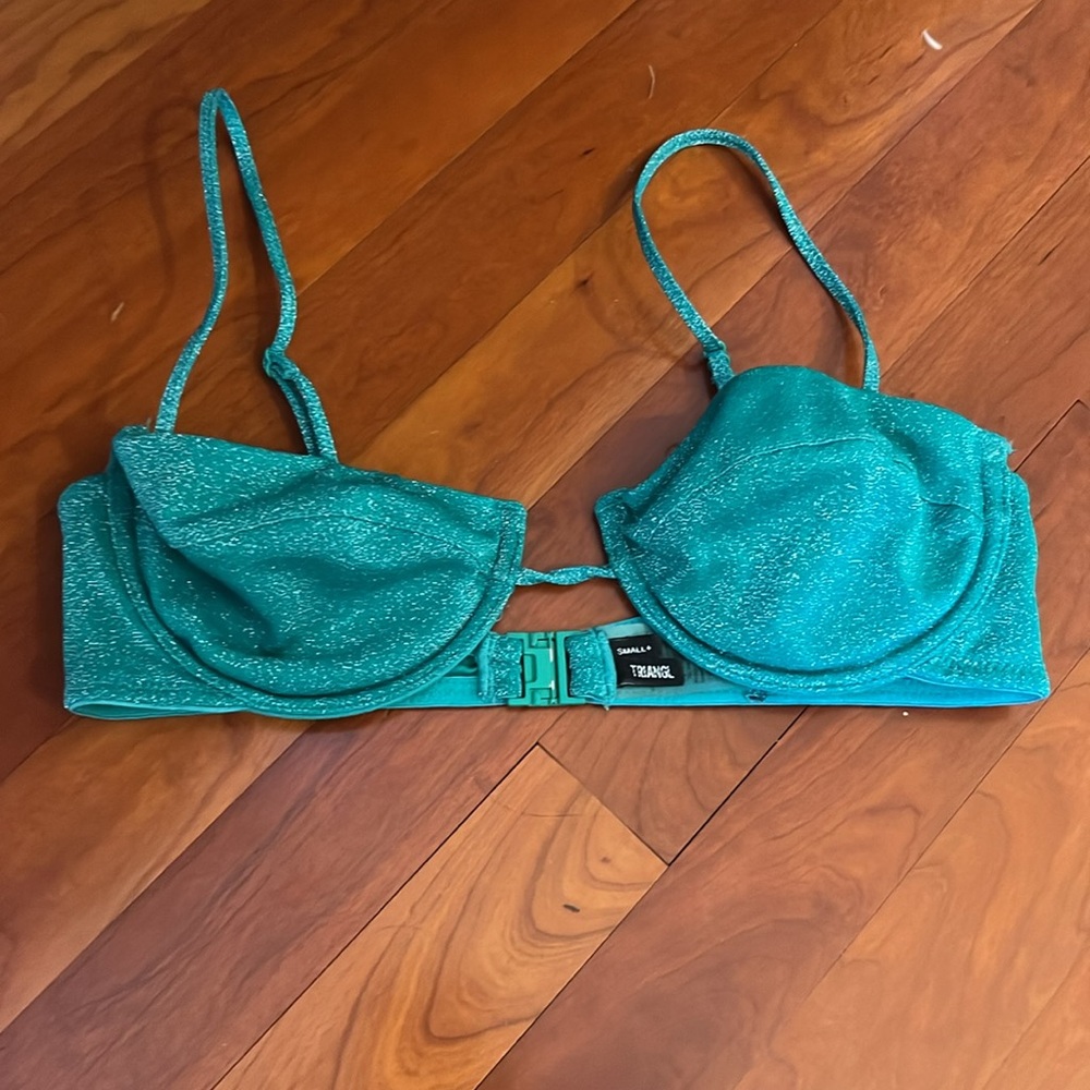 Sparkly triangle top